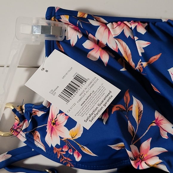 Brand new swimsuit one piece - Picture 2 of 6